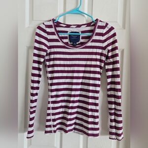 American Eagle Outfitters Maroon and White Striped Long Sleeve Tee. Y2K Vintage